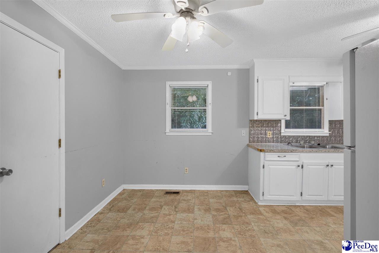 337 Wilson Road Florence, SC 29506 - Photo 15 of 39 Gallery Image 15