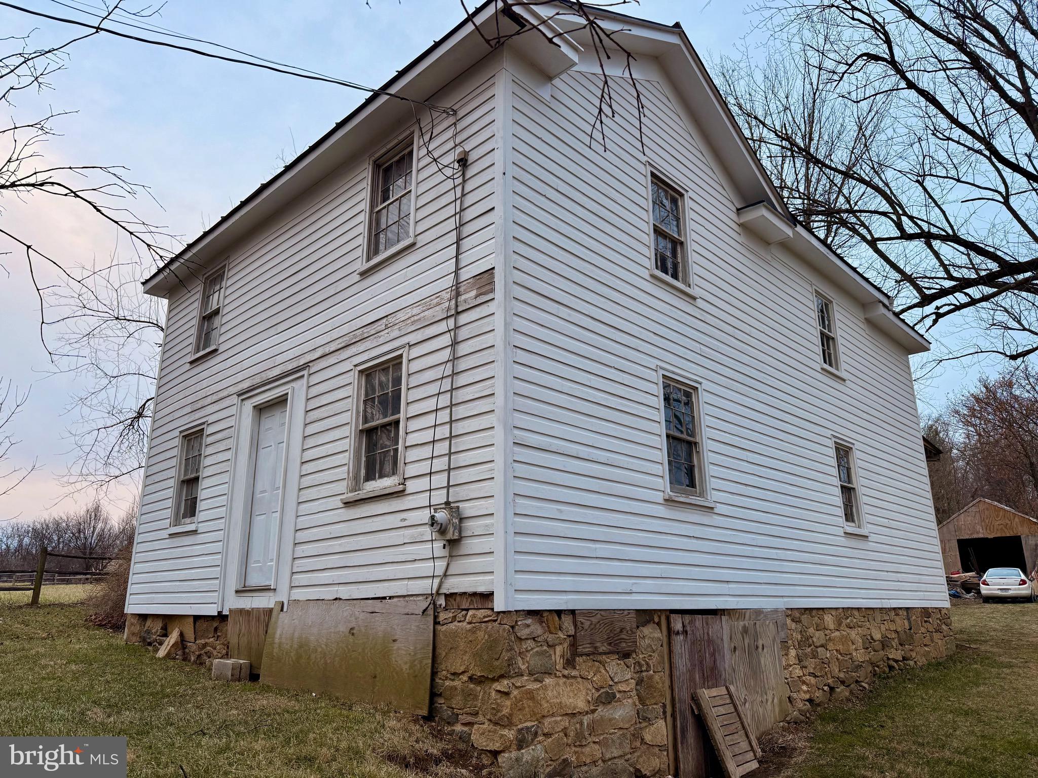 37611 Hughesville Road Purcellville, VA 20132 - Photo 4 of 37