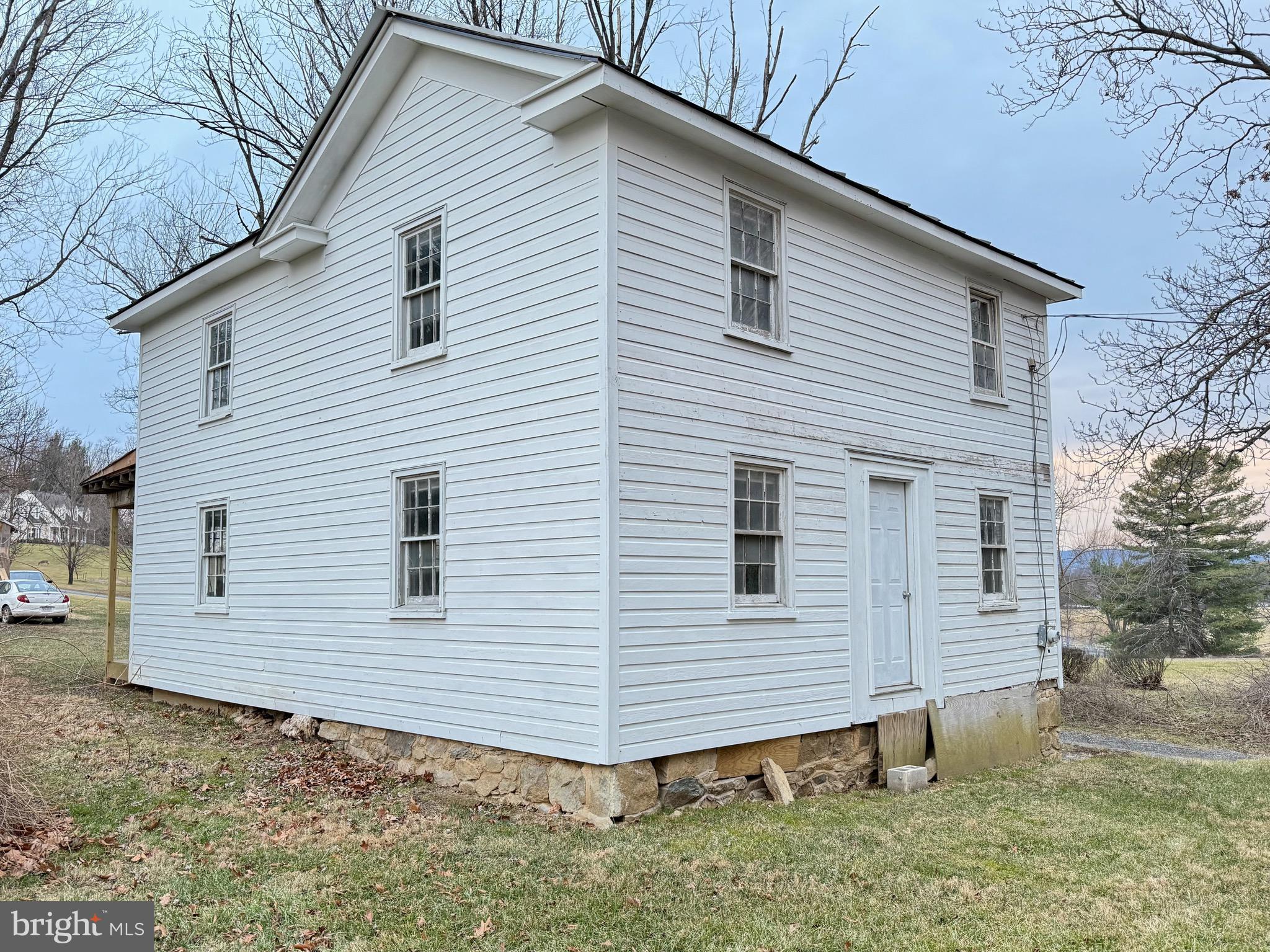 37611 Hughesville Road Purcellville, VA 20132 - Photo 7 of 37