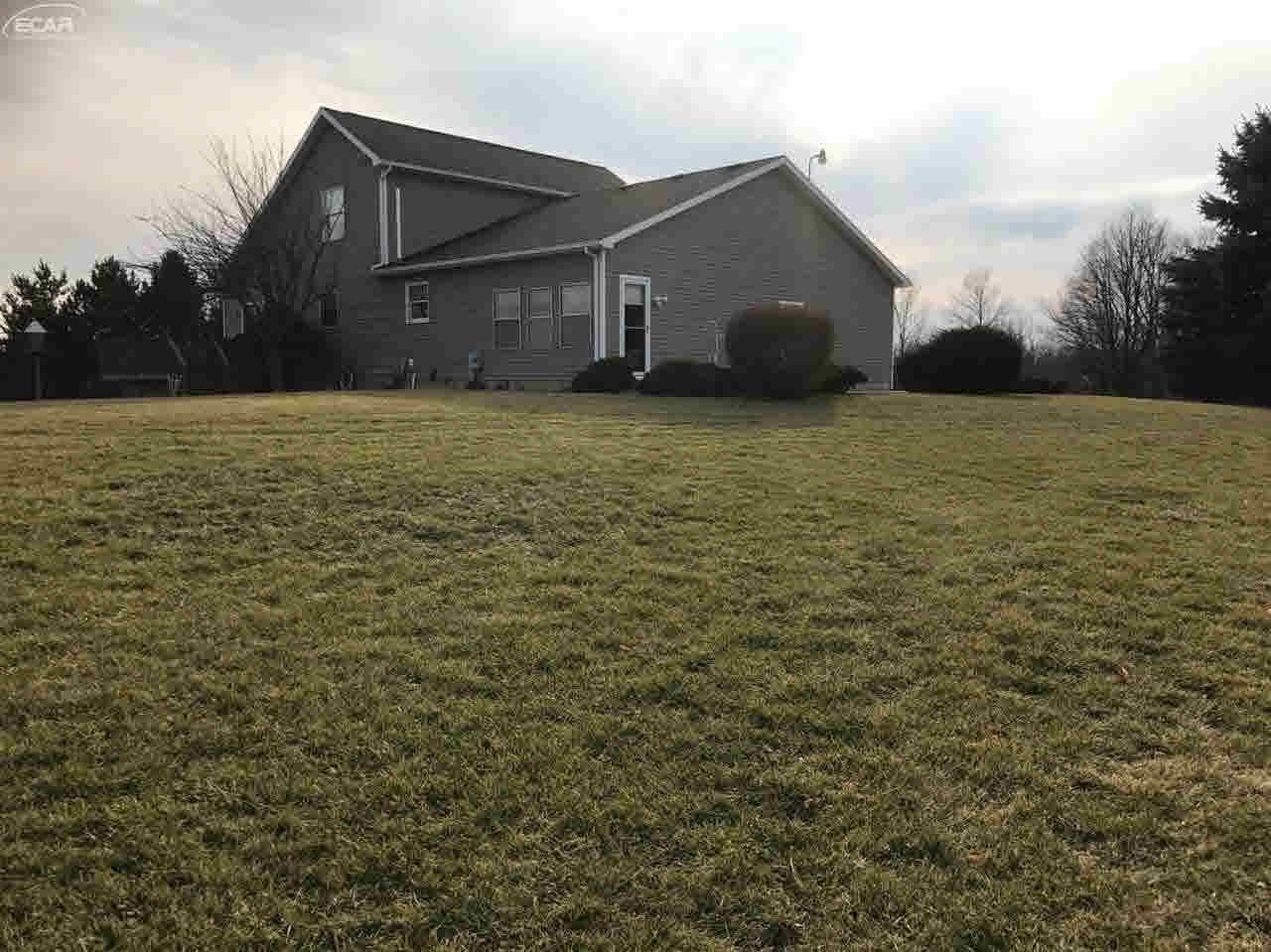 13253 Pierce Road Byron, MI 48418 - Photo 35 of 36 21264431-34.JPG
