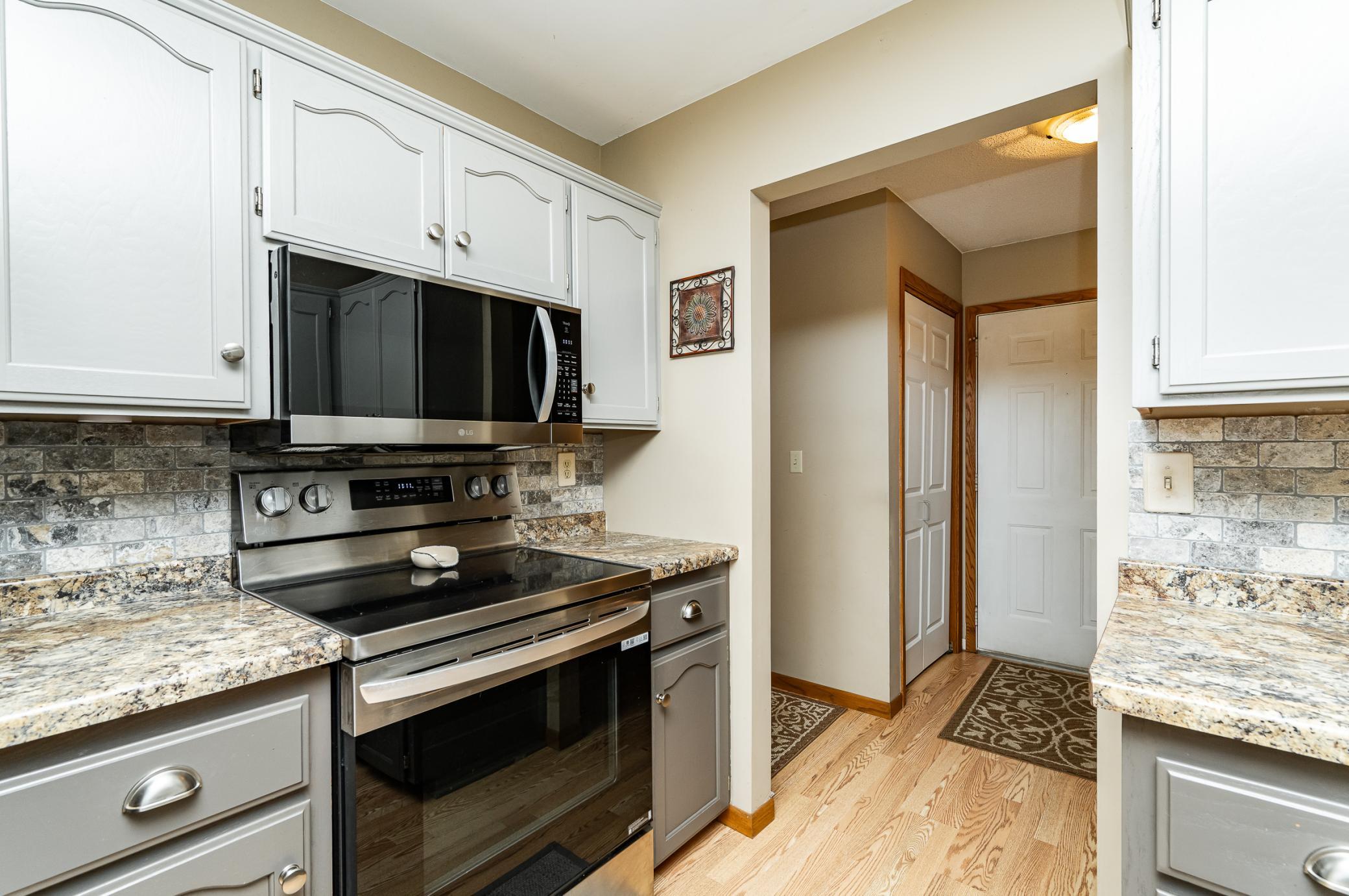 2424 60th Street Northwest Rochester, MN 55901 - Photo 13 of 40