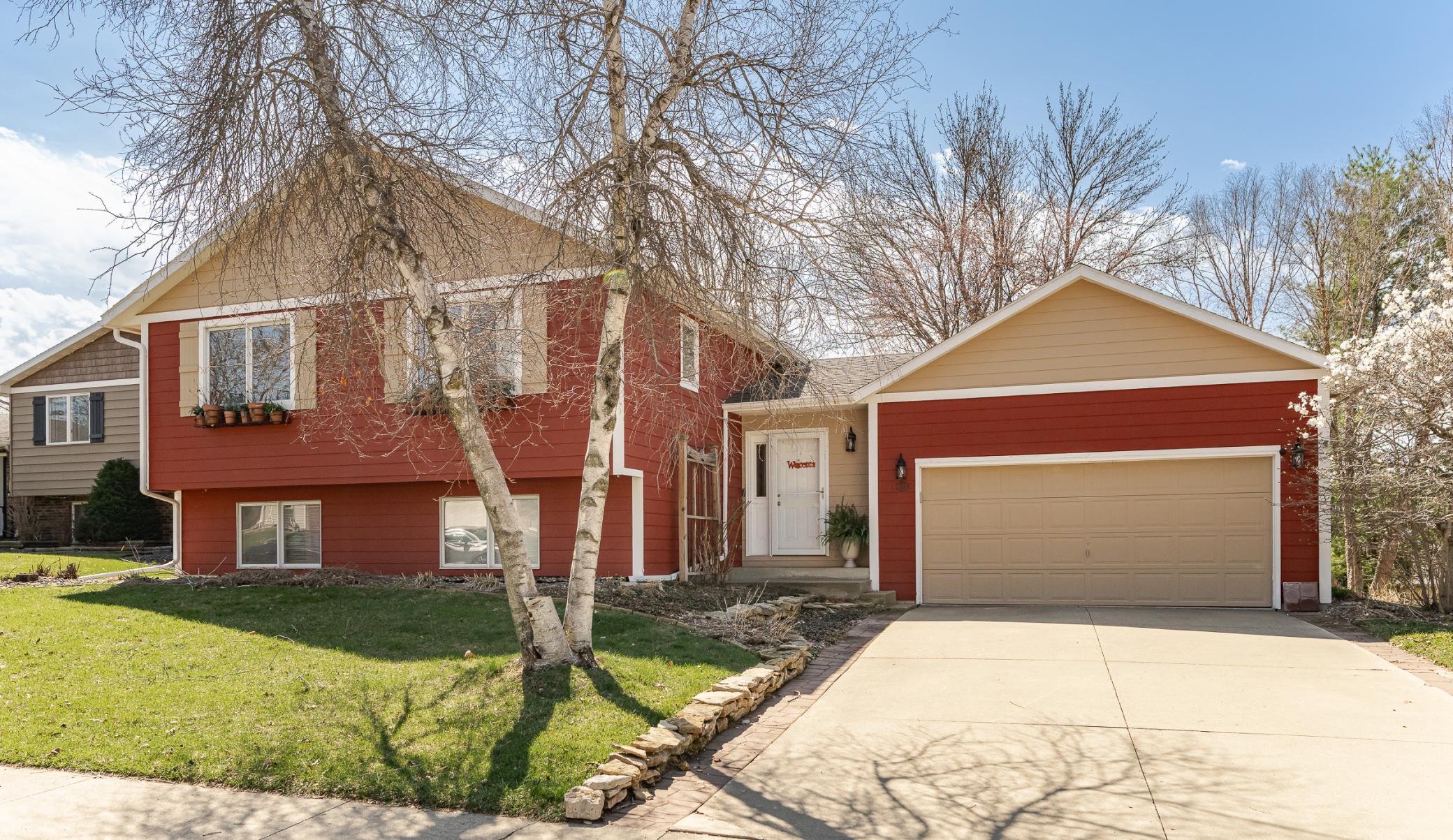 2424 60th Street Northwest Rochester, MN 55901 - Photo 2 of 40