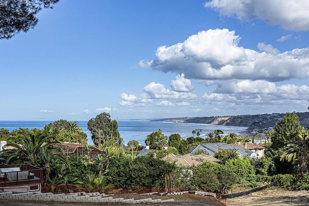 7687 Hillside Drive La Jolla, CA 92037 - Photo 2 of 16 a view of a flower