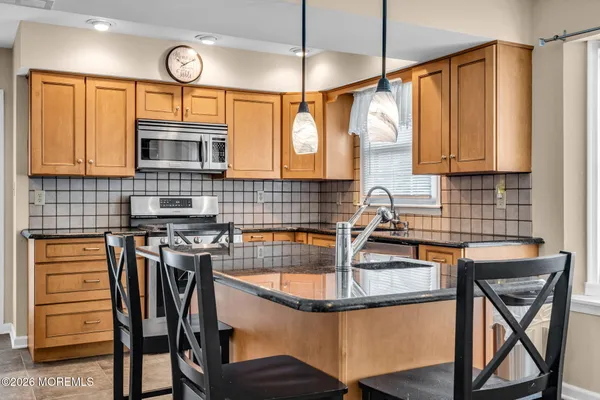 $675,000 | 41 Concord Circle, Howell, NJ 07731