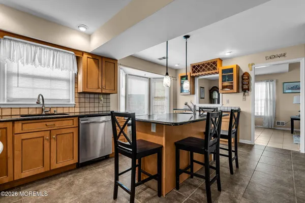 $675,000 | 41 Concord Circle, Howell, NJ 07731