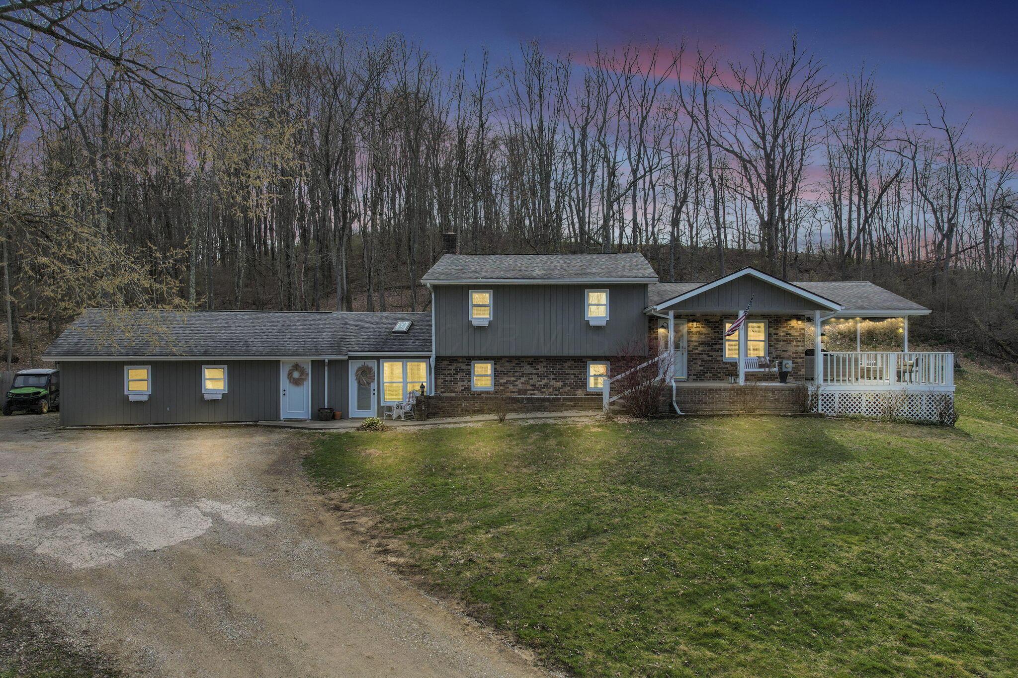 1881 Lake Road Southeast Lancaster, OH 43130 - Photo 50 of 50 Twilight