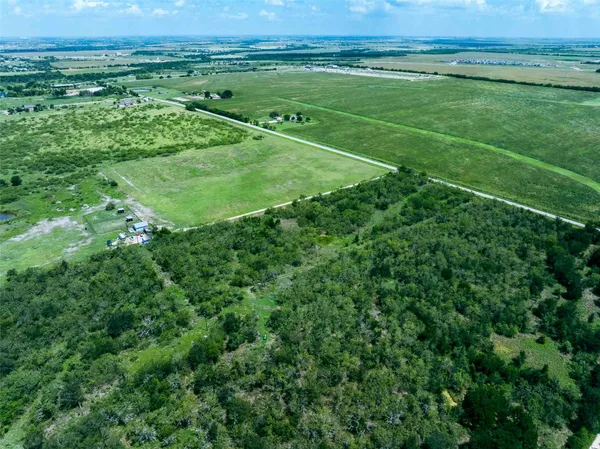 $390,000 | 17509 Albert Voelker Road, Elgin, TX 78621