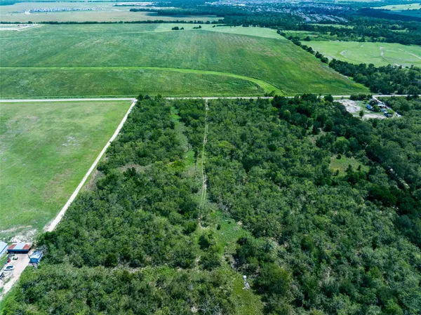 $390,000 | 17509 Albert Voelker Road, Elgin, TX 78621