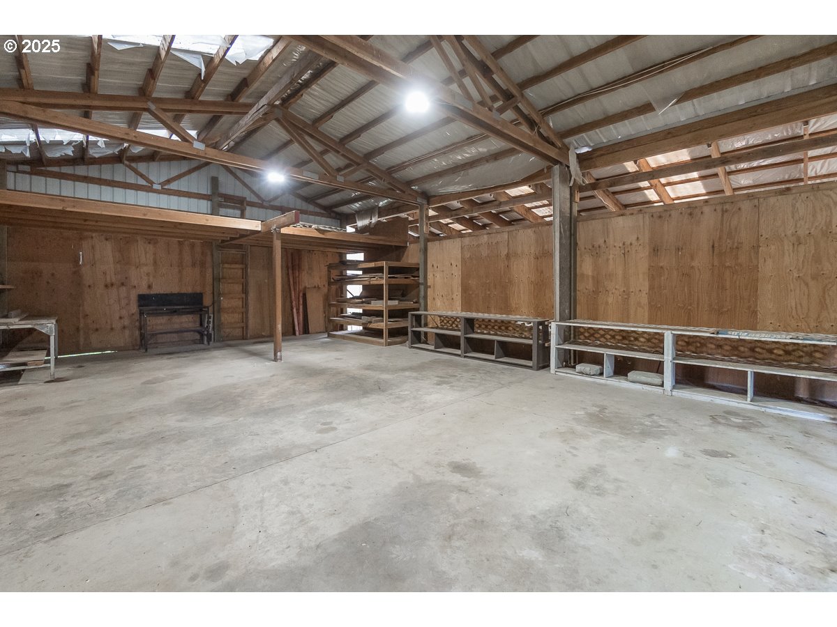 23990 Southwest Tile Flat Road Hillsboro, OR 97123 - Photo 34 of 46 a view of an empty room with gym equipment
