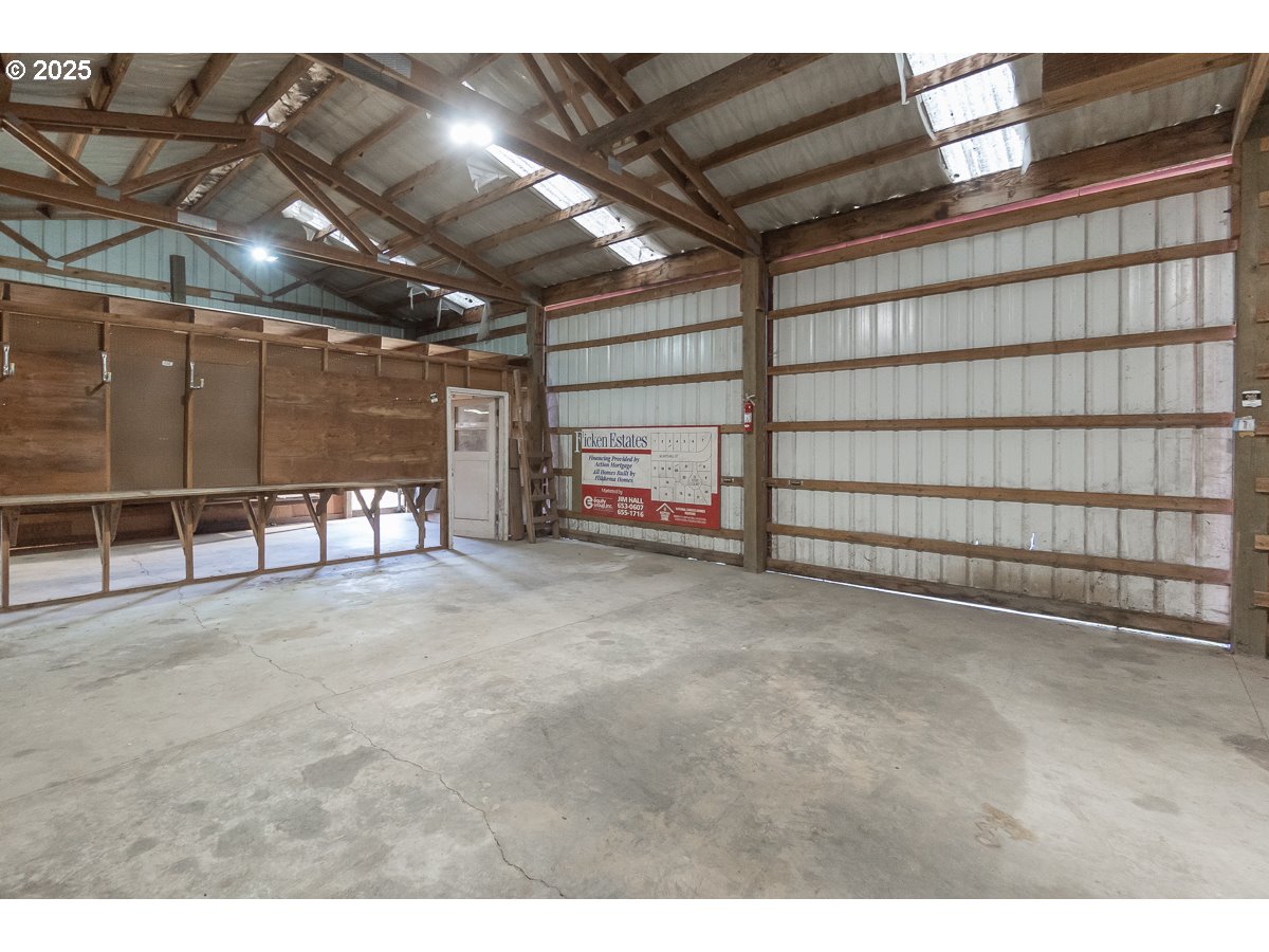 23990 Southwest Tile Flat Road Hillsboro, OR 97123 - Photo 37 of 46