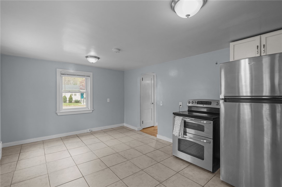 8 Battey Drive Smithfield, RI 02828 - Photo 14 of 41