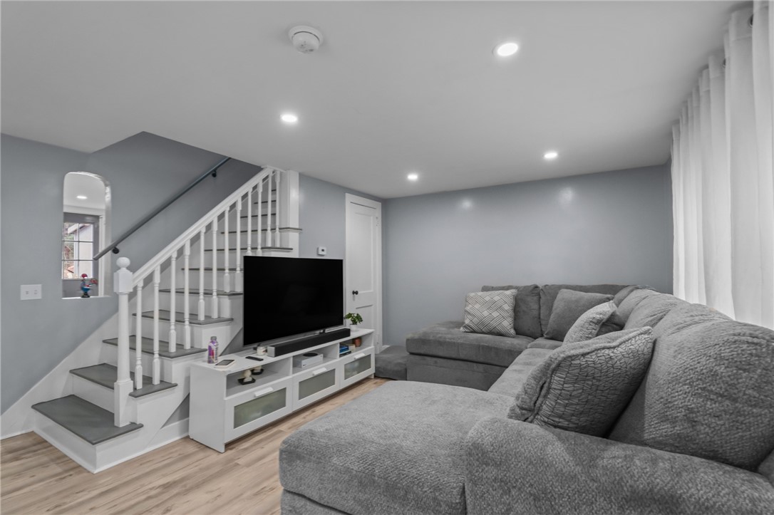 8 Battey Drive Smithfield, RI 02828 - Photo 30 of 41