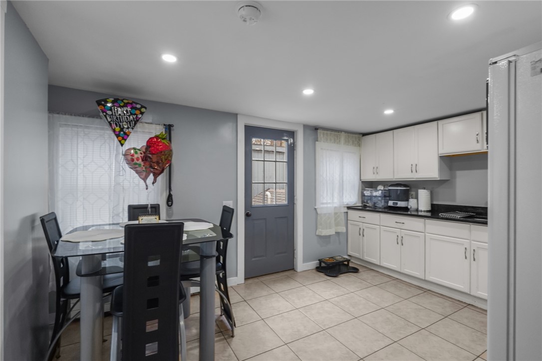 8 Battey Drive Smithfield, RI 02828 - Photo 32 of 41