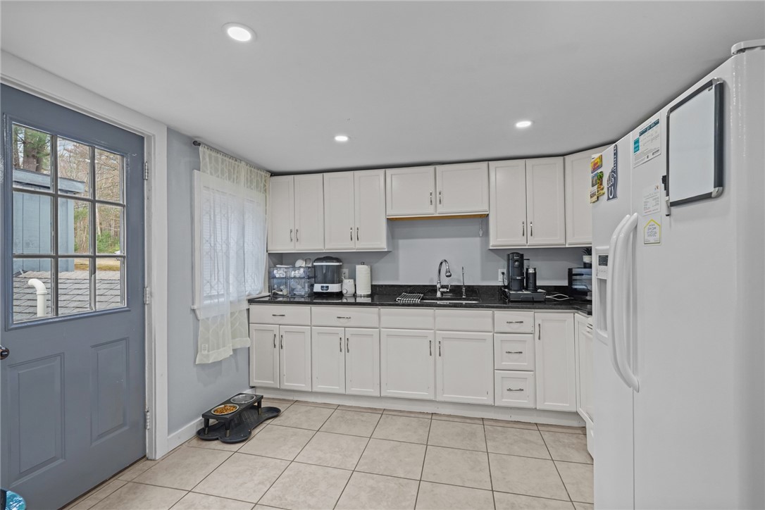 8 Battey Drive Smithfield, RI 02828 - Photo 36 of 41