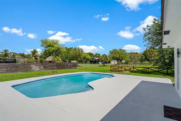 $1,199,000 | 4830 Southwest 188th Avenue, Southwest Ranches, FL 33332