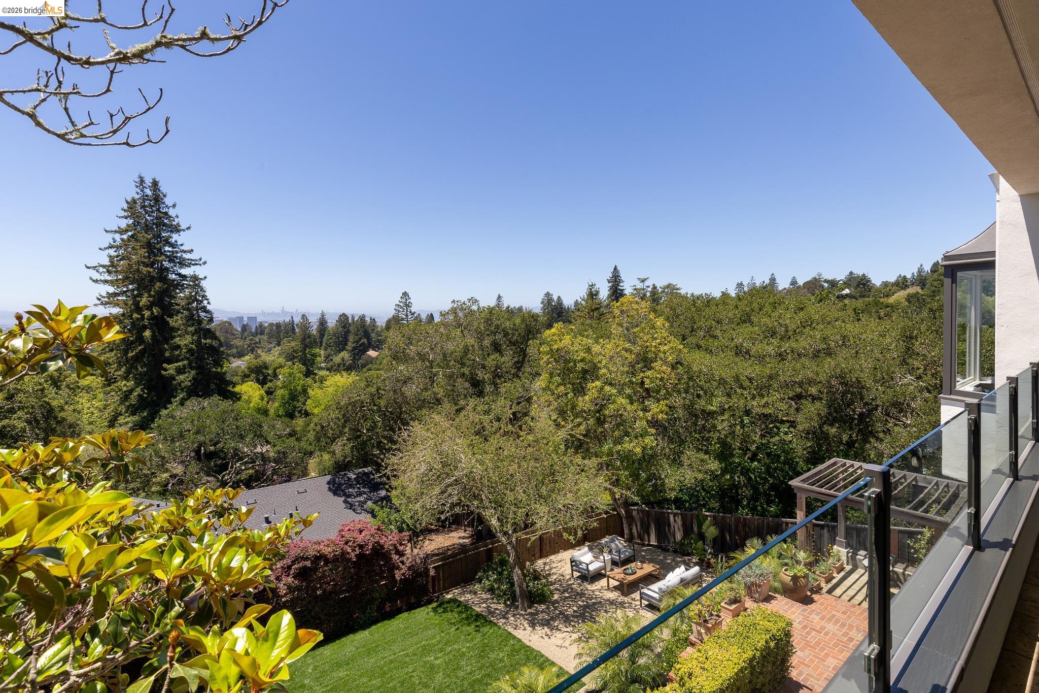 110 Somerset Road Piedmont, CA 94611 - Photo 12 of 82