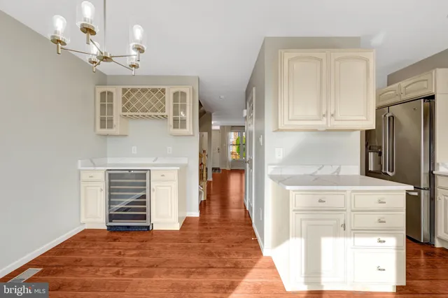 $3,000 | 43943 Kitts Hill Terrace, Ashburn, VA 20147