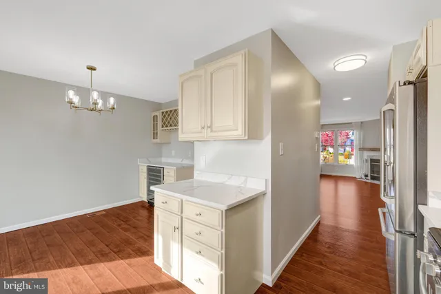 $3,000 | 43943 Kitts Hill Terrace, Ashburn, VA 20147