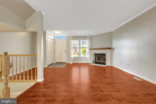 $3,000 | 43943 Kitts Hill Terrace, Ashburn, VA 20147