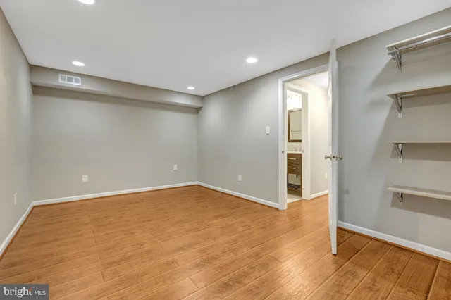 $3,000 | 43943 Kitts Hill Terrace, Ashburn, VA 20147