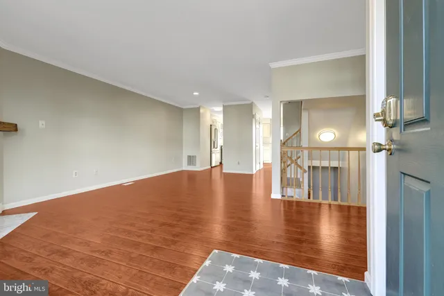 $3,000 | 43943 Kitts Hill Terrace, Ashburn, VA 20147