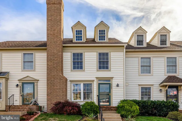 $3,000 | 43943 Kitts Hill Terrace, Ashburn, VA 20147