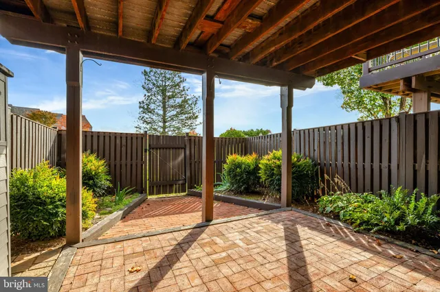 $3,000 | 43943 Kitts Hill Terrace, Ashburn, VA 20147