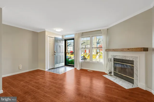 $3,000 | 43943 Kitts Hill Terrace, Ashburn, VA 20147