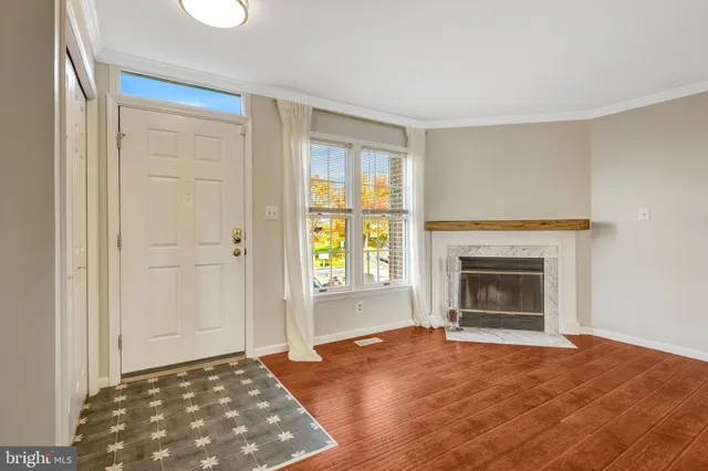 $3,000 | 43943 Kitts Hill Terrace, Ashburn, VA 20147