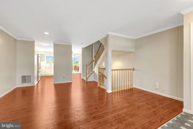 $3,000 | 43943 Kitts Hill Terrace, Ashburn, VA 20147