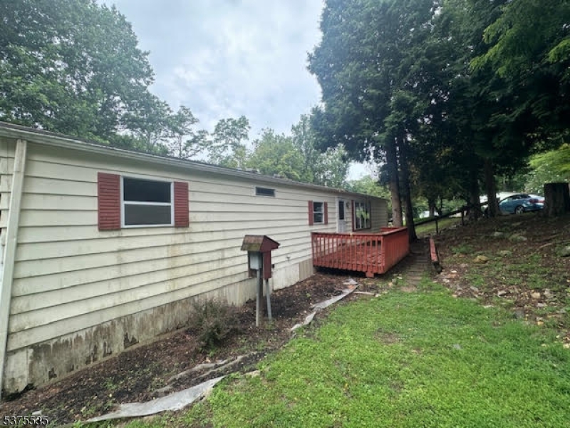 10 Timbercroft Road High Bridge, NJ 08829 - Photo 2 of 12