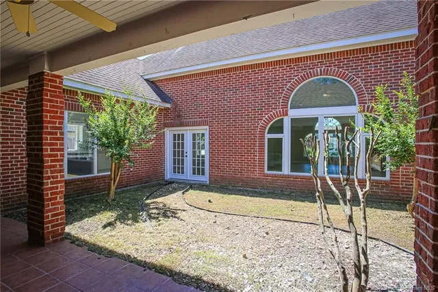 $550,000 | 1304 Charlestown Lane, Lake Charles, LA 70605