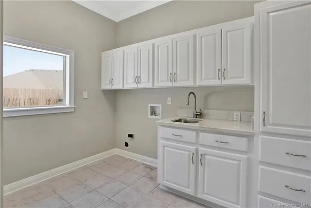 $550,000 | 1304 Charlestown Lane, Lake Charles, LA 70605