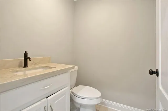 $550,000 | 1304 Charlestown Lane, Lake Charles, LA 70605