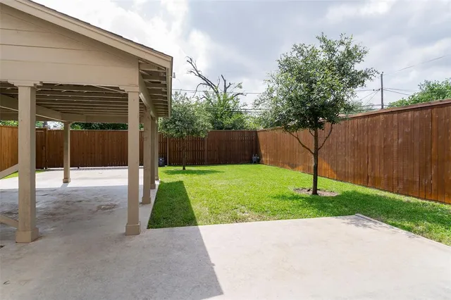 $5,500 | 7507 Robin Road, Dallas, TX 75209