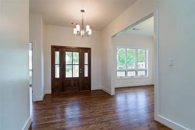 $5,500 | 7507 Robin Road, Dallas, TX 75209