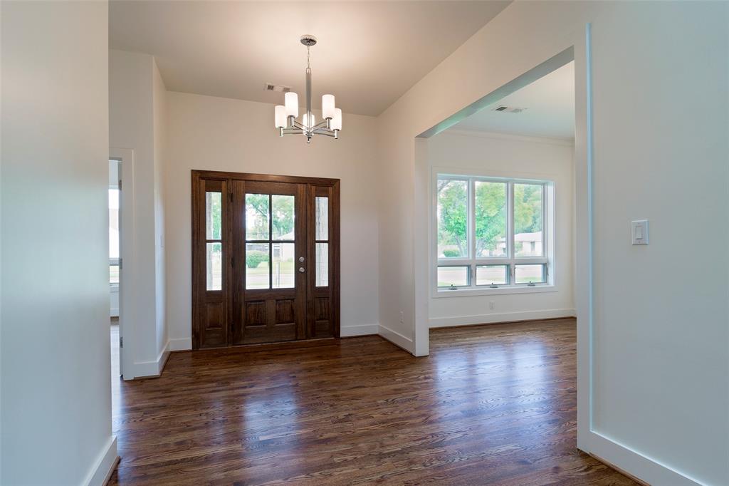 7507 Robin Road Dallas, TX 75209 - Photo 2 of 25