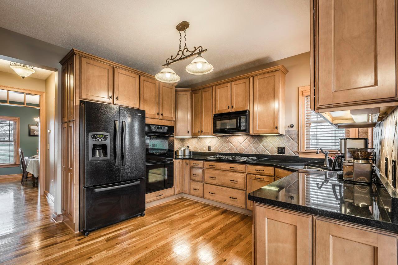 1329 Ginder Road Northwest Lancaster, OH 43130 - Photo 8 of 53 Gallery Image 8