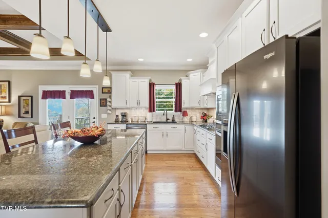 $784,400 | 1691 Prospects Way, Gray, TN 37615