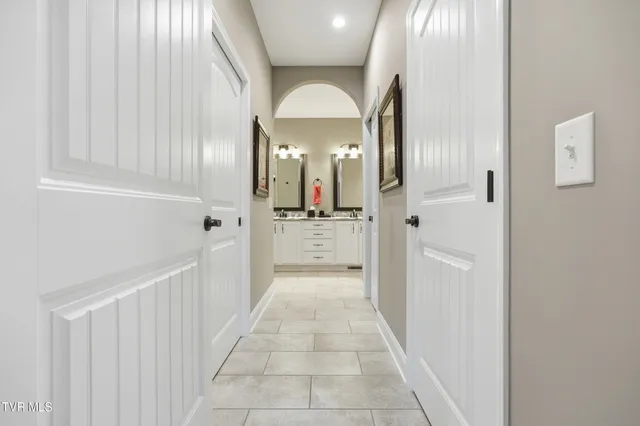 $784,400 | 1691 Prospects Way, Gray, TN 37615