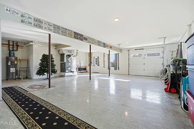 $784,400 | 1691 Prospects Way, Gray, TN 37615