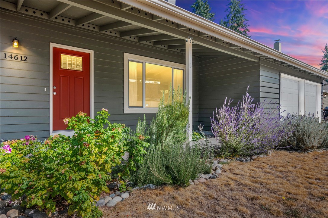14612 Southeast 140th Place Renton, WA 98059 - Photo 2 of 27