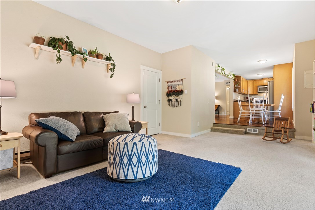 14612 Southeast 140th Place Renton, WA 98059 - Photo 11 of 27