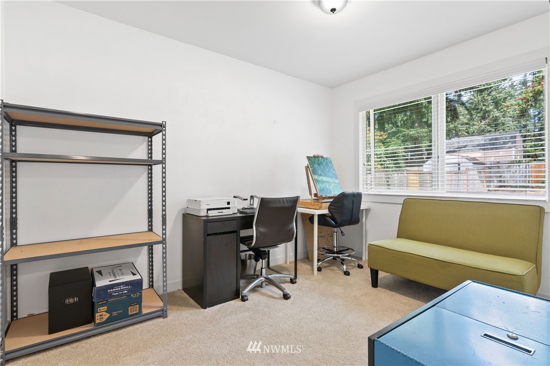 14612 Southeast 140th Place Renton, WA 98059 - Photo 17 of 27