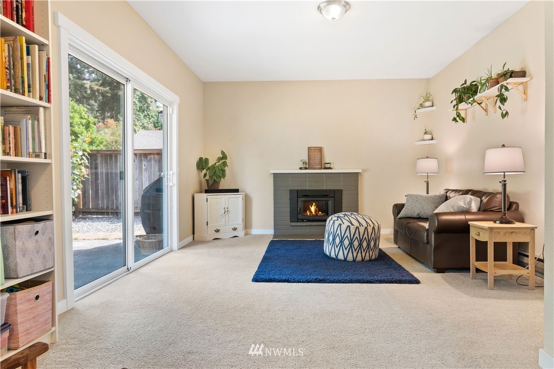 14612 Southeast 140th Place Renton, WA 98059 - Photo 10 of 27