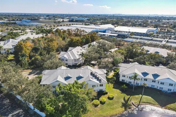 $3,600 | 3605 54th Drive West, Unit 103, Bradenton, FL 34210