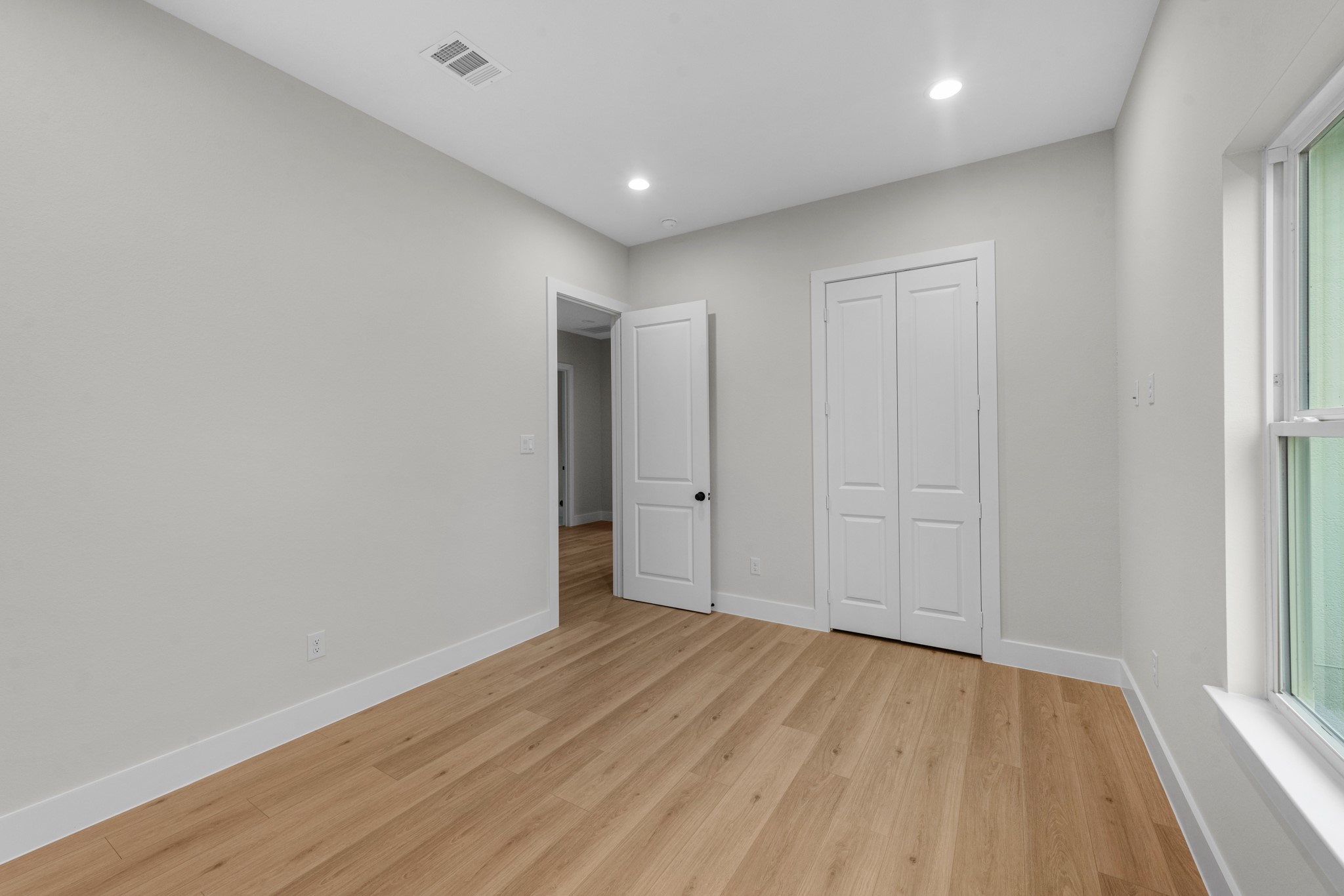 2348 Delafield Street Houston, TX 77023 - Photo 21 of 24 bedroom 3