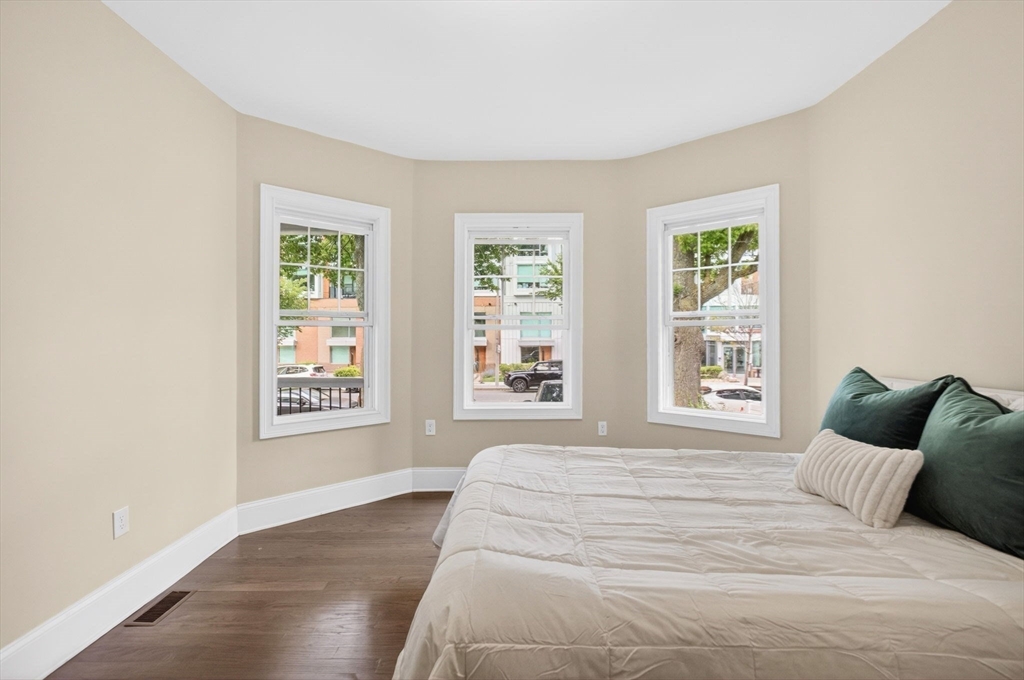 152 Washington Street, Unit 1 Boston, MA 02135 - Photo 10 of 21
