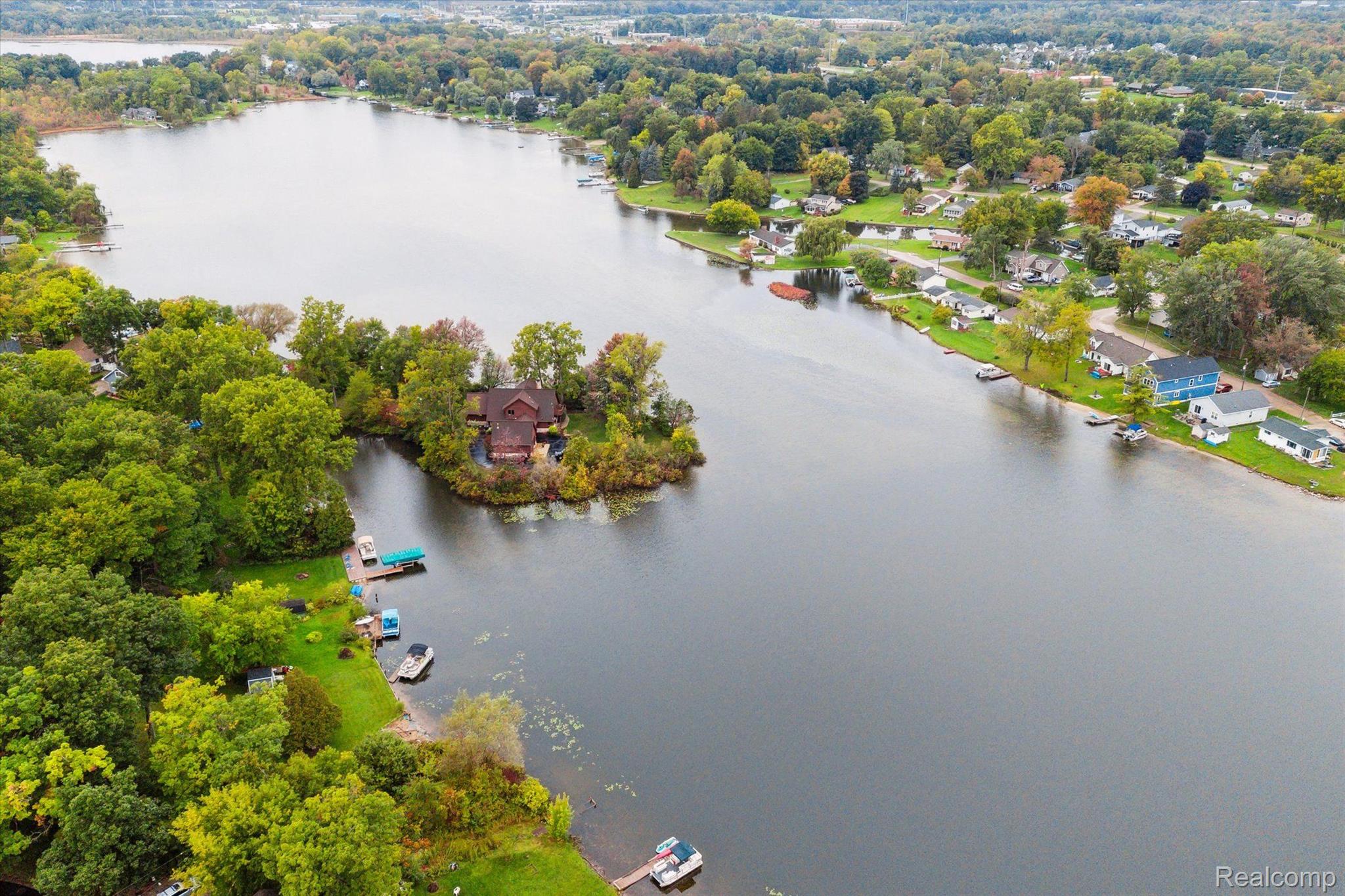 1855 Maxfield Lake Road Hartland, MI 48353 - Photo 33 of 42 Handy Lake