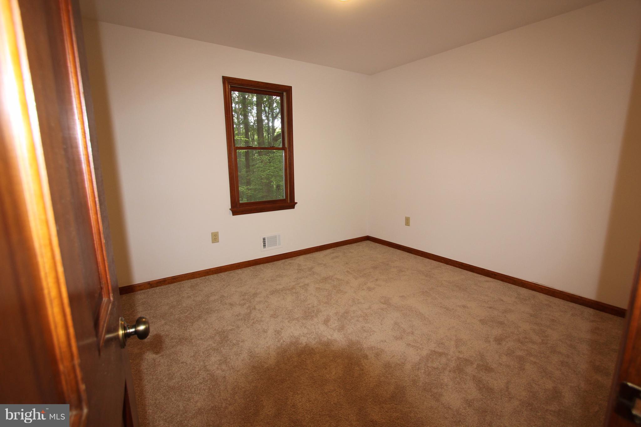 10253 Greystone Road Manassas, VA 20111 - Photo 20 of 20 Bedroom